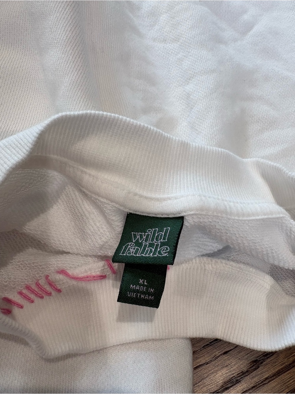 White crewneck with bikini - Picture 3 of 3